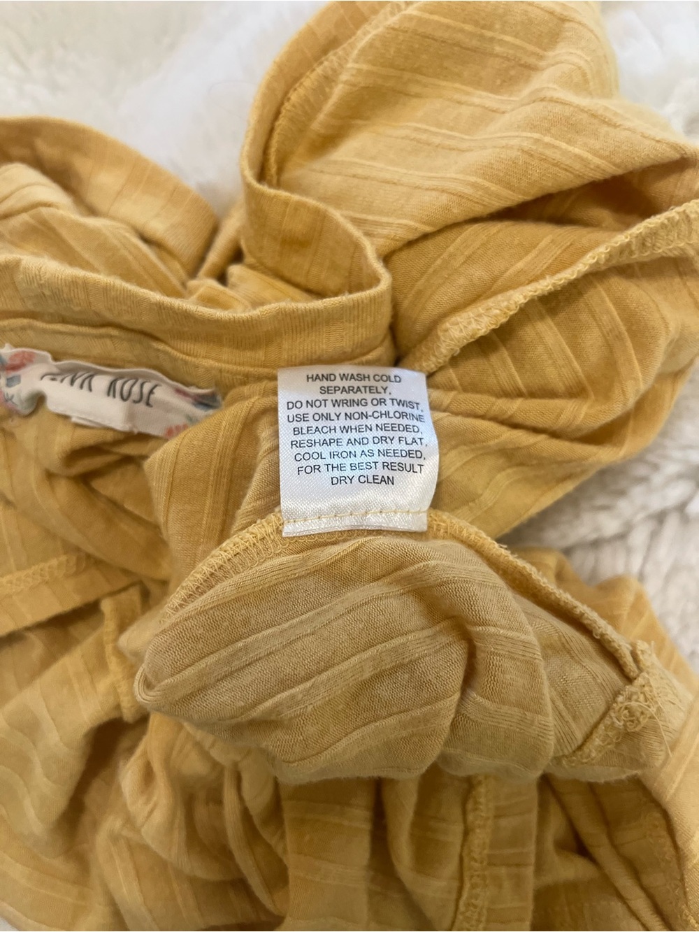 Fitted Short-Sleeve Ribbed Button-Front Top - Yellow - Picture 5 of 5